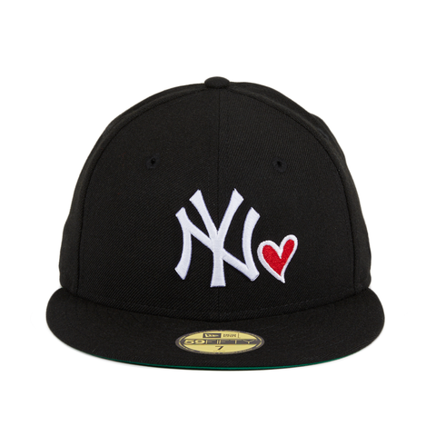 Exclusive New Era 59Fifty New York Yankees Heart Hat - Black